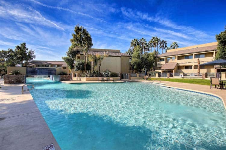 condo community pool picture used in Mesa Real Estate Agent Review